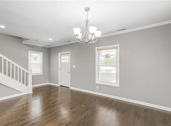 2nd image of 2512 N 34th St