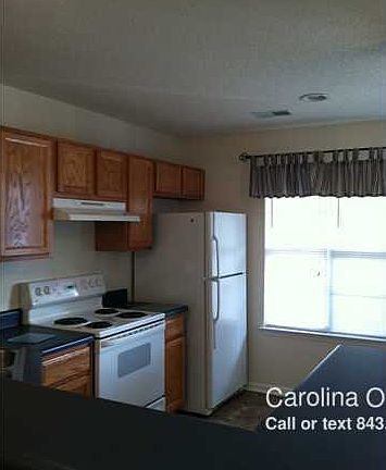 2nd image of 8065 Shadow Oak Dr