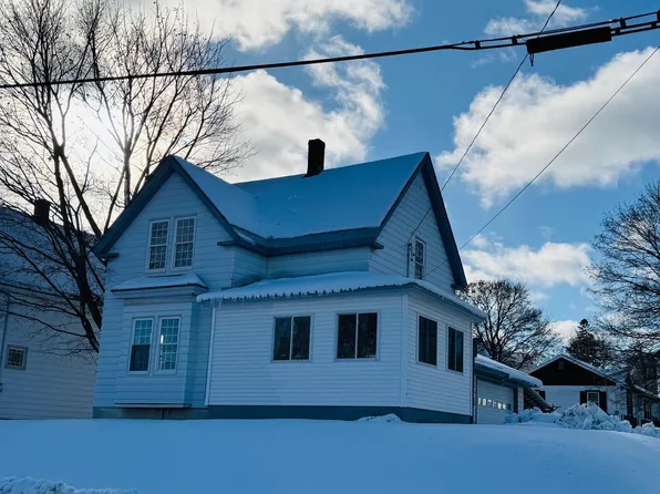 104 Oxford Street, Millinocket, ME 04462