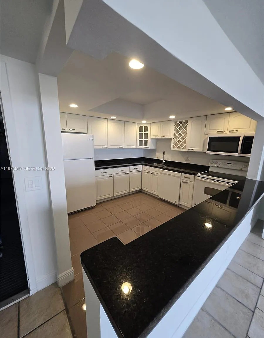 Sailboat Cay Condo — Photo 3