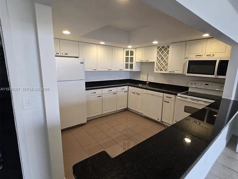 13499 Biscayne Blvd #1505 — Photo 3