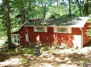 1263 Country Club Dr, Salem, OH 44460