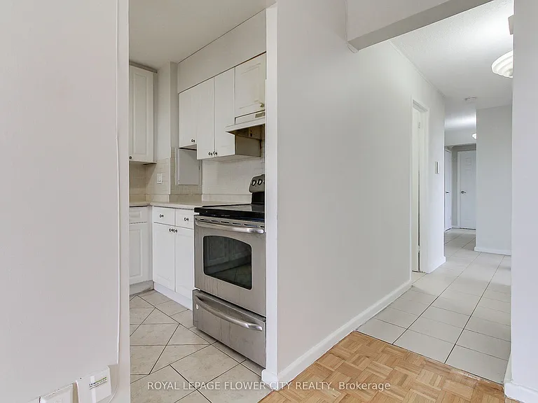 10 Sunny Glen Cres #909 — Photo 11