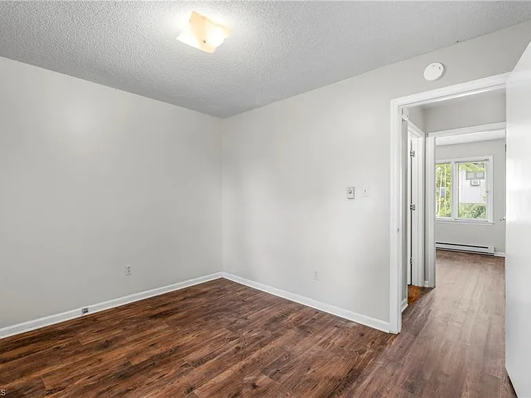 507 N 3rd Ave #I — Photo 12