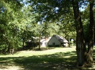 185 Lakeview Dr, Guntown, MS 38849