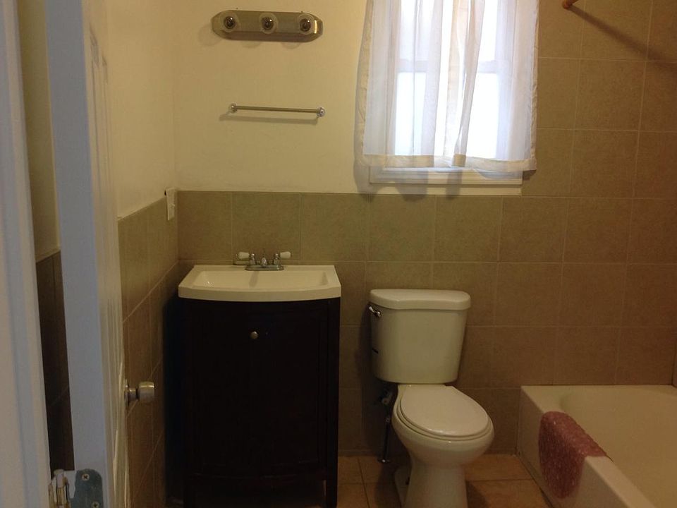 1st image of 152 Shepard Ave #1