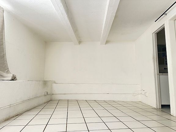 4th image of 1123 N Benton Way #1125-1/2