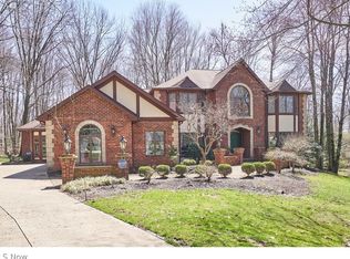 3800 Mapleleaf Hl, Akron, OH 44333