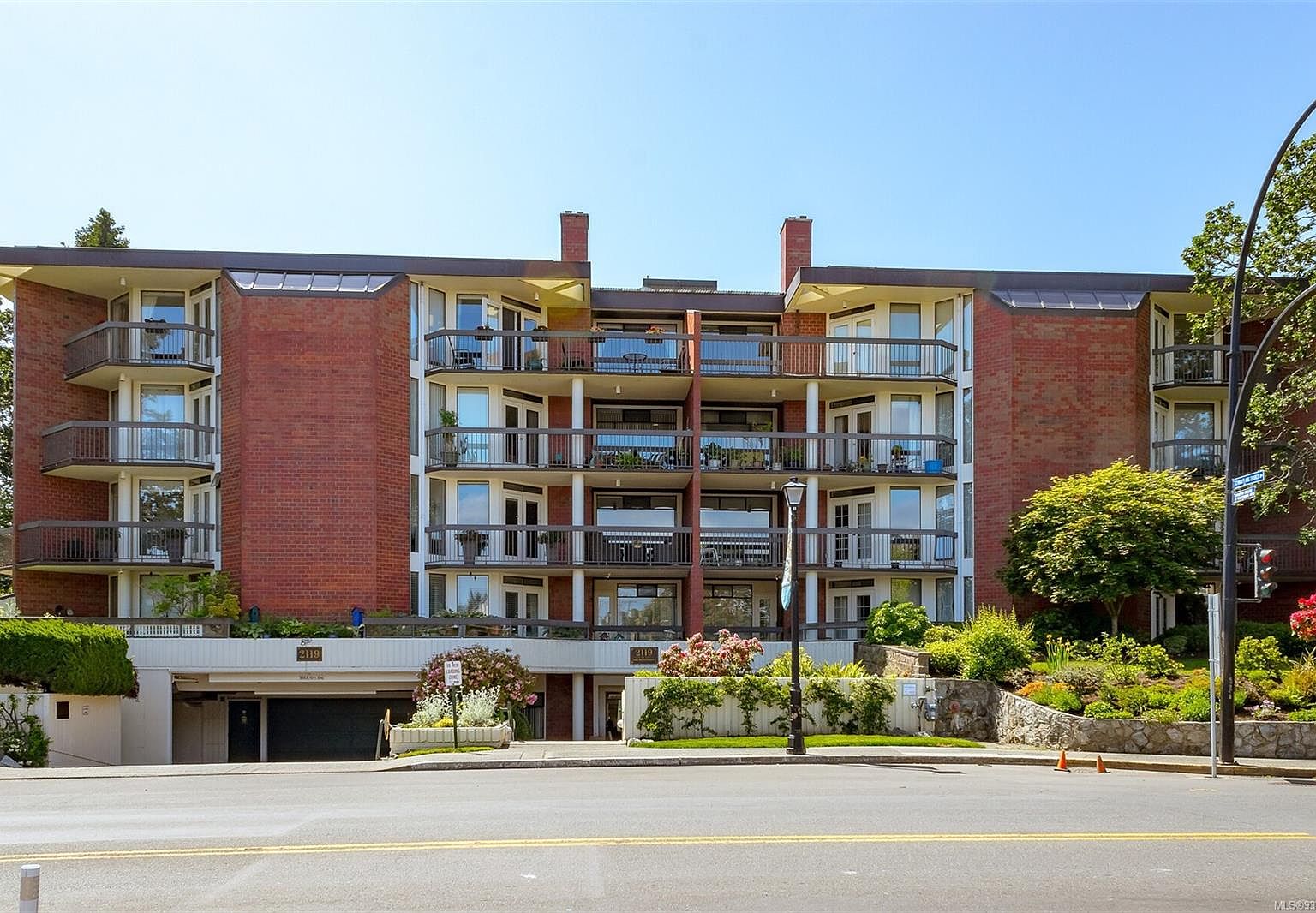 2119 Oak Bay Ave 401, Victoria, BC V8R 1E8 MLS 937501 Zillow 2119 Oak Bay Ave 401, Victoria, BC V8R 1E8 MLS 937501 Zillow