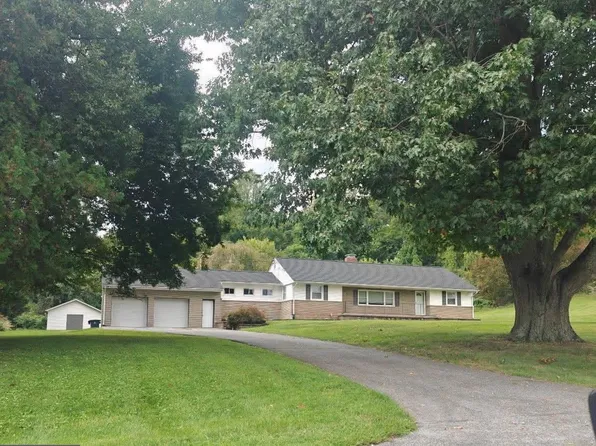 13829 Willoughby Rd, Upper Marlboro, MD 20772