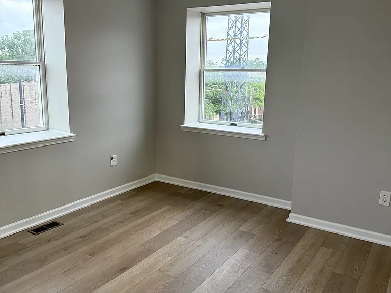 244 E Main St #3 — Photo 7