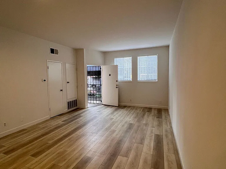 3726 Midvale Ave #2 — Photo 11