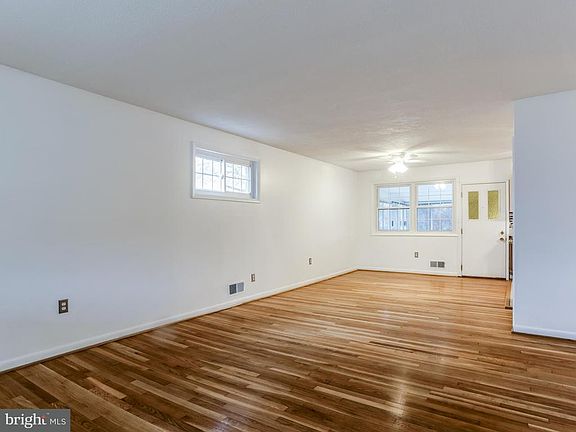 4th image of 502 Newburg Ave