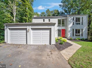 10511 Streamview Ct, Potomac, MD 20854