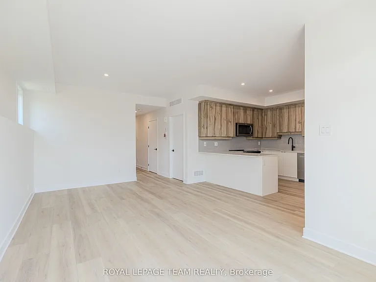 4787A Bank St — Photo 18