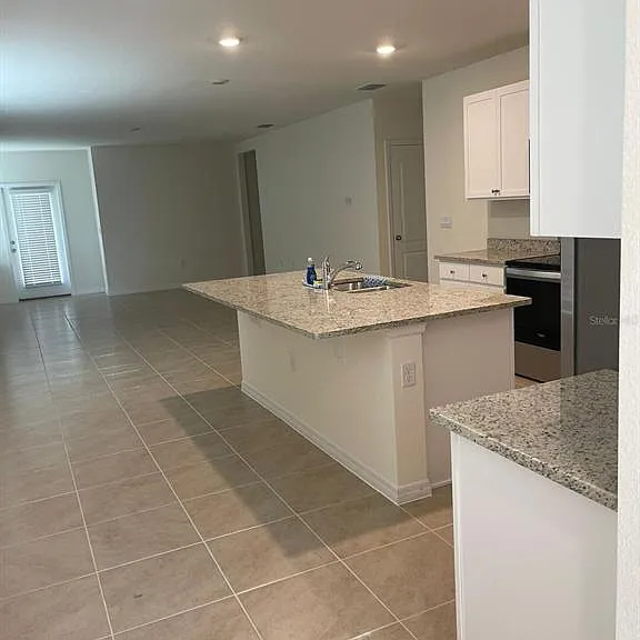 927 Waterfall Blvd — Photo 2