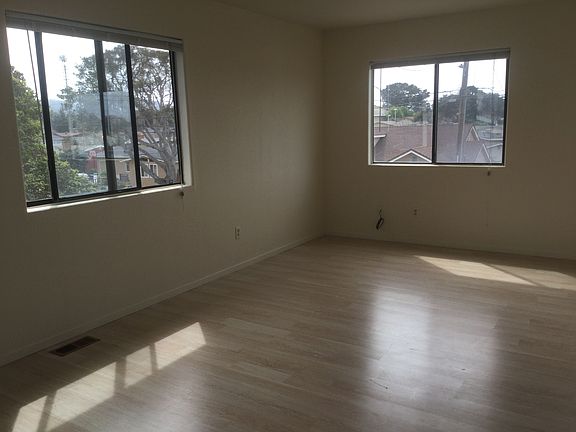 lots of light, airy, nice view.