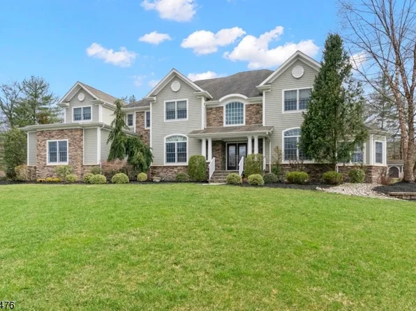 3 Van Pelt, Bridgewater Twp., NJ 08836