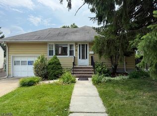 301 Valley Rd, Clifton, NJ 07013