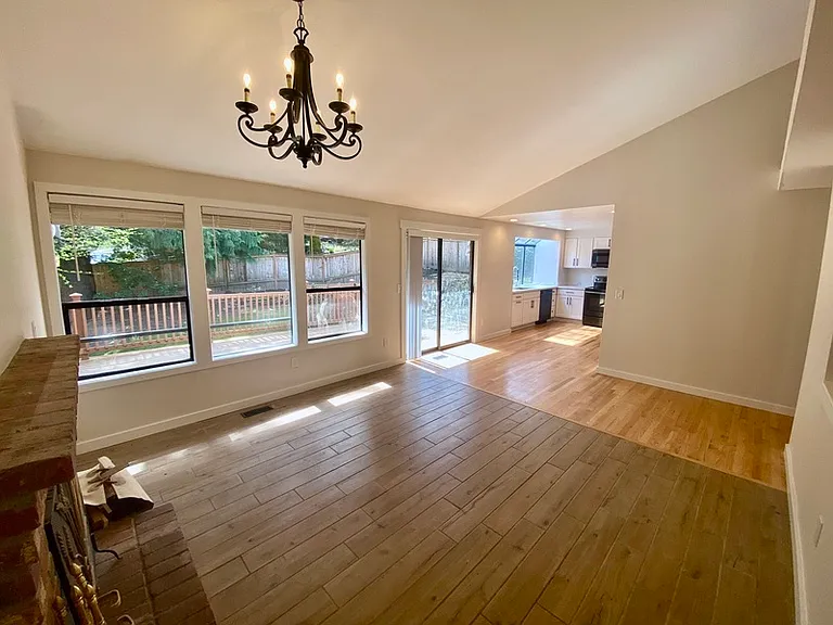 650 Jasmine Pl NW — Photo 12