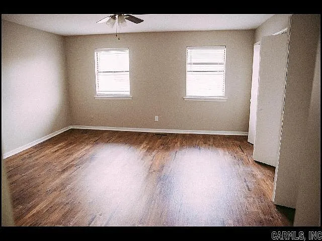 408 W 4th St — Photo 17