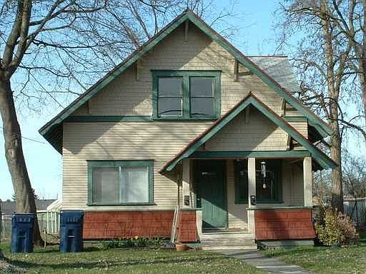 2nd image of 210 W Whitman Dr