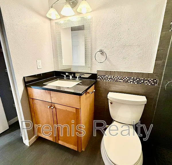 2500 Winding Creek Blvd #H202 — Photo 11