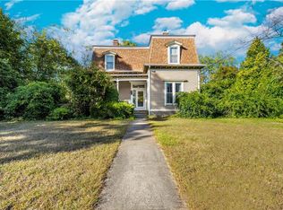 563 Putnam Pike, Smithfield, RI 02828