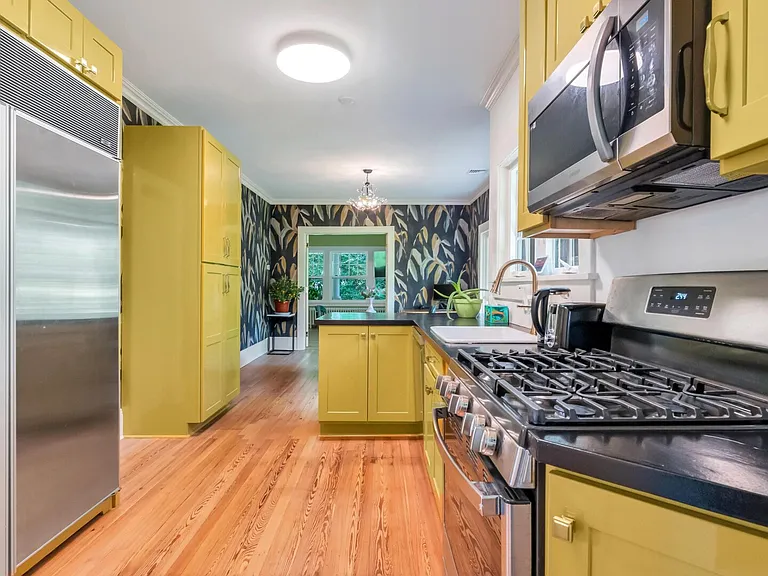 191 Montauk Hwy — Photo 48