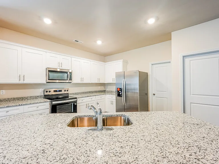 4565 Morgan Dr — Photo 7