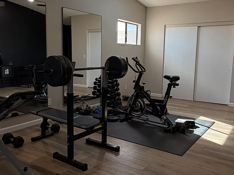 2695 Daytona Ave — Photo 20
