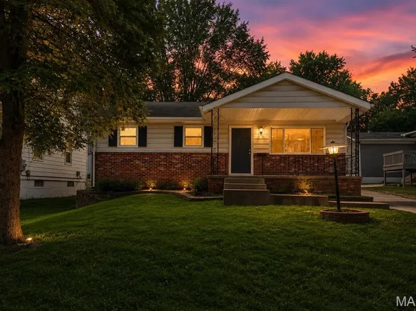 2227 Burns Ave, Saint Louis, MO 63114