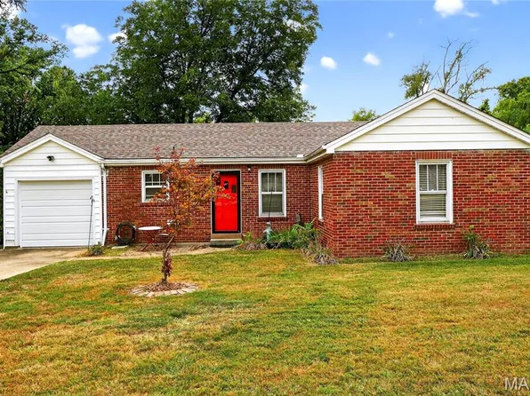 4700 Theiss Rd, Saint Louis, MO 63128