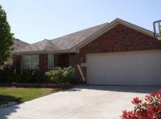 8332 Riversprings Dr, Hurst, TX 76053