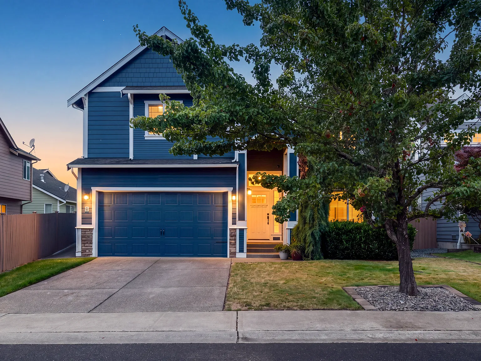 4 bed, 2.5 bath, 2603 sqft, $3,000 — Photo 3
