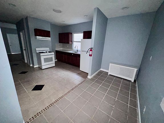 2nd image of 19 N 18th St Floor 2