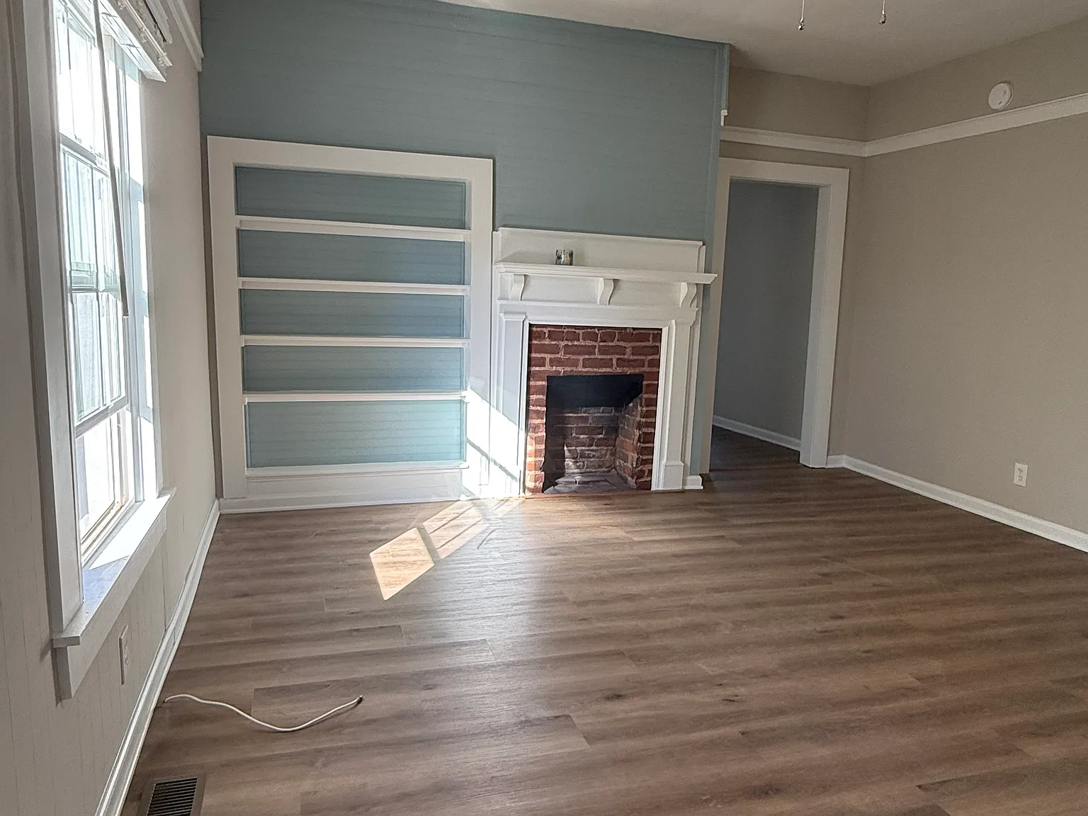 2 bed, 892 sqft, $1,575 — Photo 3
