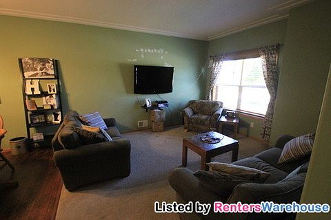4th image of 12136 Yancy St NE Unit C