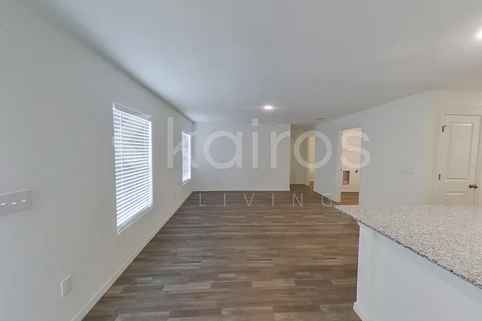 1148 Vinita Ave — Photo 7