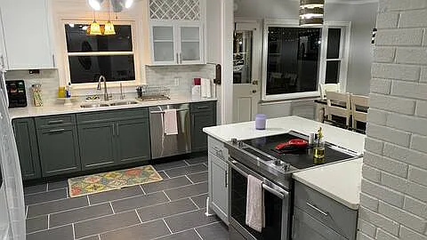 3 bed, 1242 sqft, $2,300 — Photo 4