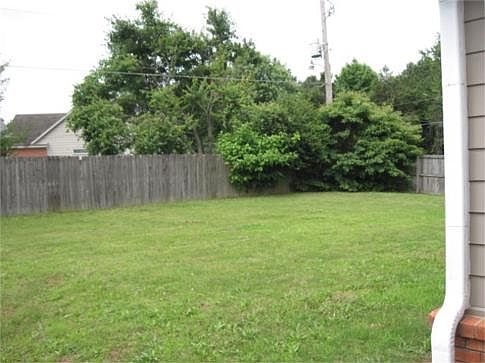 3rd image of 7103 Gloucester Way Dr
