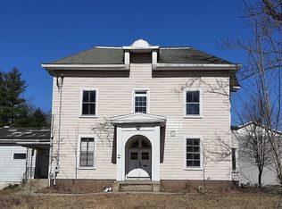 65 S Main St, Jewett City, CT 06351