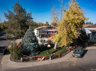 1422 Emery Ct, Longmont, CO 80501