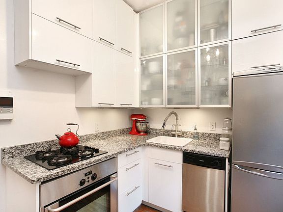 2nd image of 622 W 114th St APT 23A