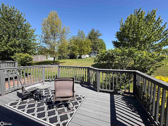 2nd image of 605 Fairview Dr