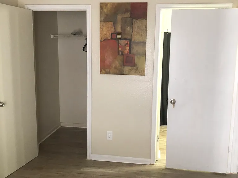 Pinebrooke Apartments — Photo 11