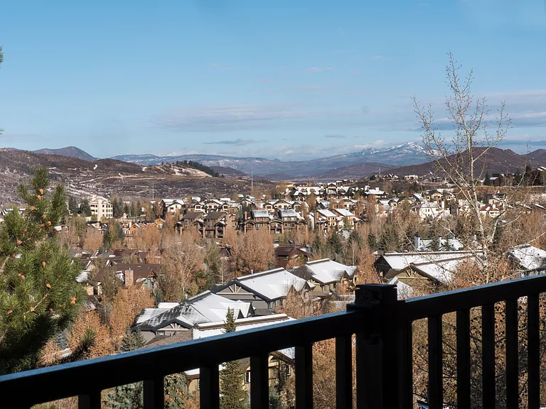 3295 Apres Ski Way #B10 — Photo 14
