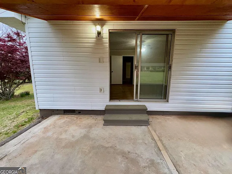 606 Viewpoint Dr — Photo 12
