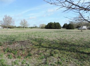 677 Johnson Ln, Red Oak, TX 75154