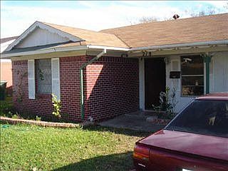 2nd image of 218 E Chico Dr